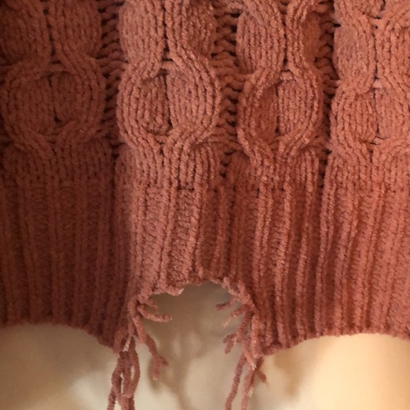 Woman’s Y2k BKE cable knit fall hooded mauve fringe distressed sweater - Picture 7 of 12